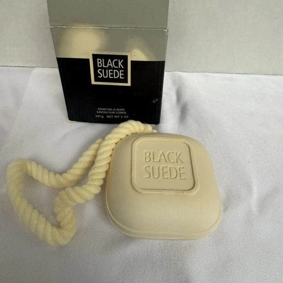 Vintage MCM NIB Avon Square Soap on a Rope Black Suede Cologne Fragrance Bath - Picture 1 of 3
